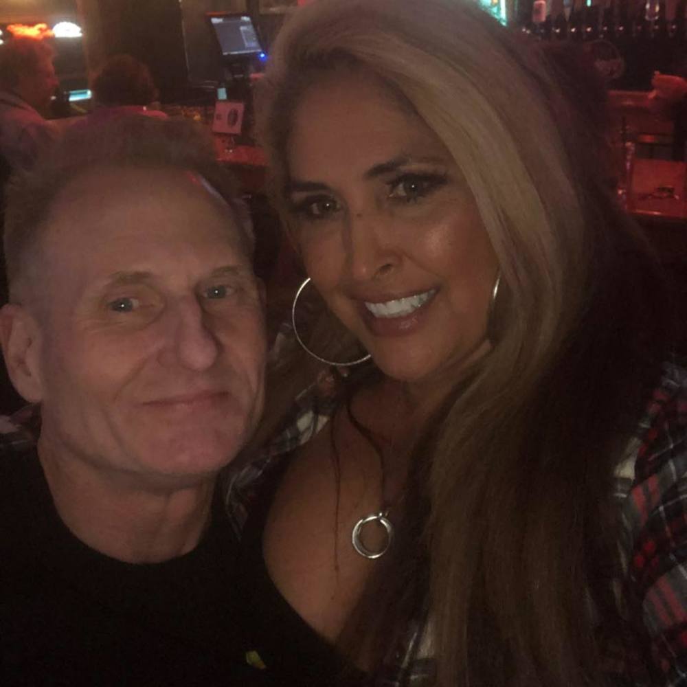 Meet your Posher, Adella